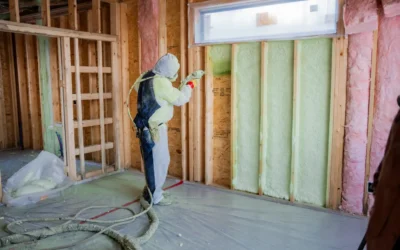 What is the Difference Between Spray Foam and Fiberglass Insulation?
